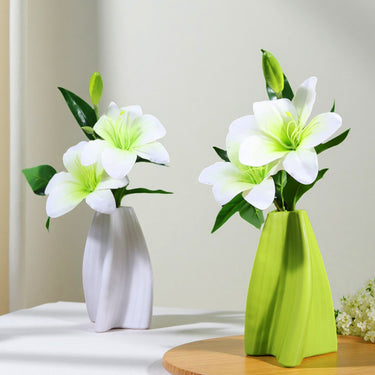 Dopamine Ripple Vase with Real-Touch Lily Flowers